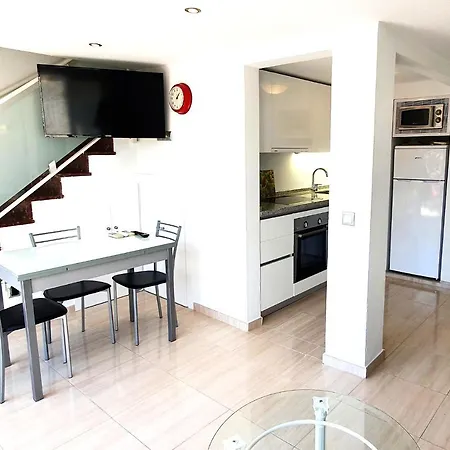 Skol 216 1bedroom Duplex First Line 公寓 *
